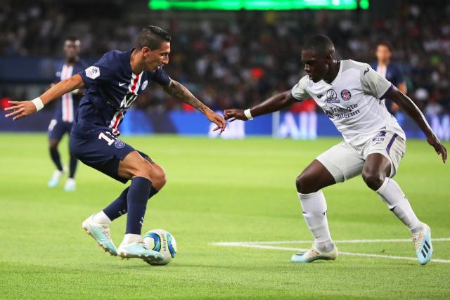 东欧缺阵詹姆斯18+10 独行侠大胜湖人止5连败