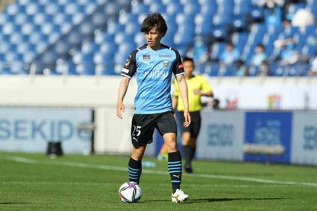 库里22+6+6杜兰特31分 勇士险胜太阳终结3连败