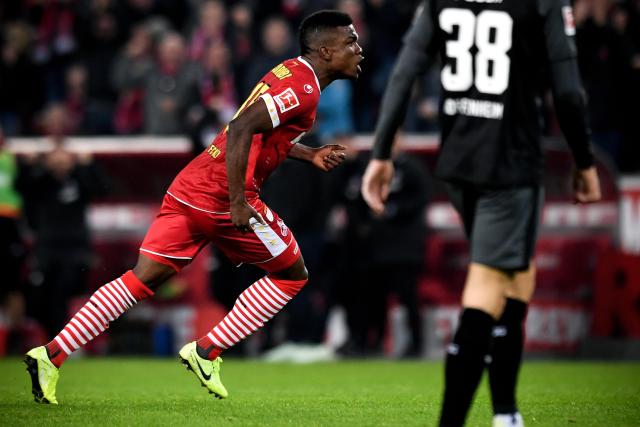 詹姆斯缺阵浓眉23+11拉塞尔5分 湖人负森林狼